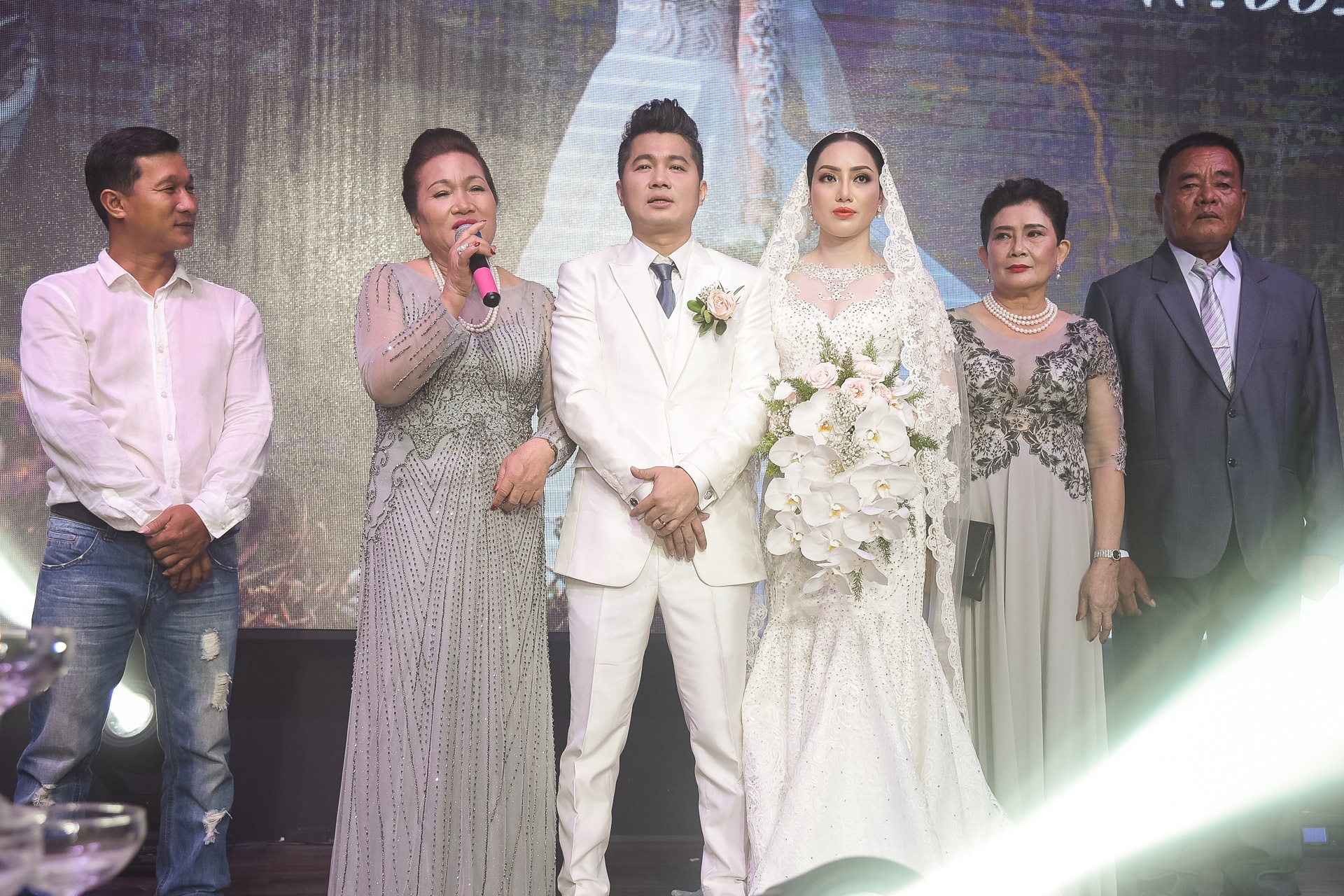 Dam cuoi Lam Vu va vo Viet kieu anh 14