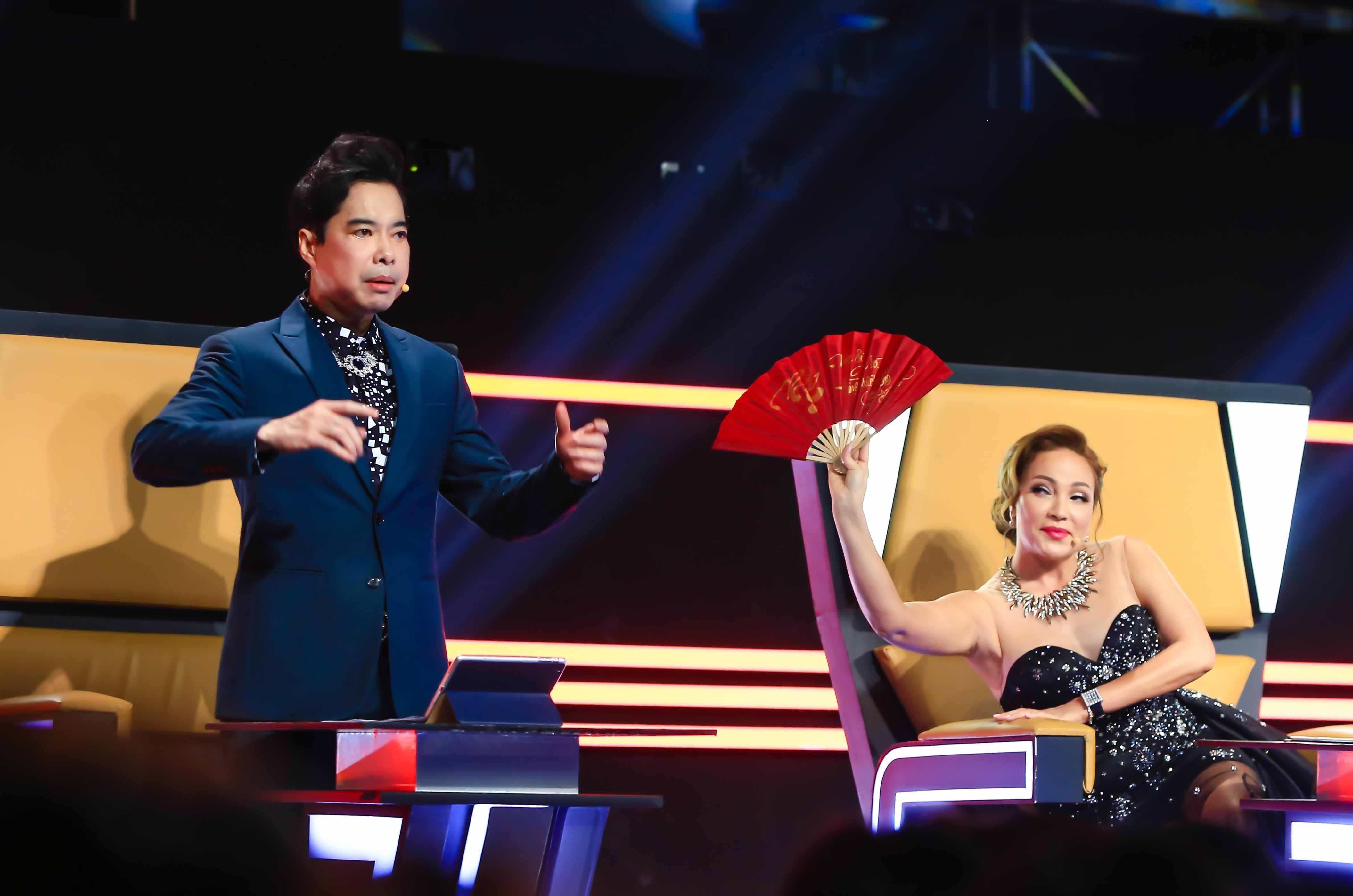 Phượng Vũ ngã trên sân khấu ảnh 4 Phuong Vu nga tren san khau anh 4