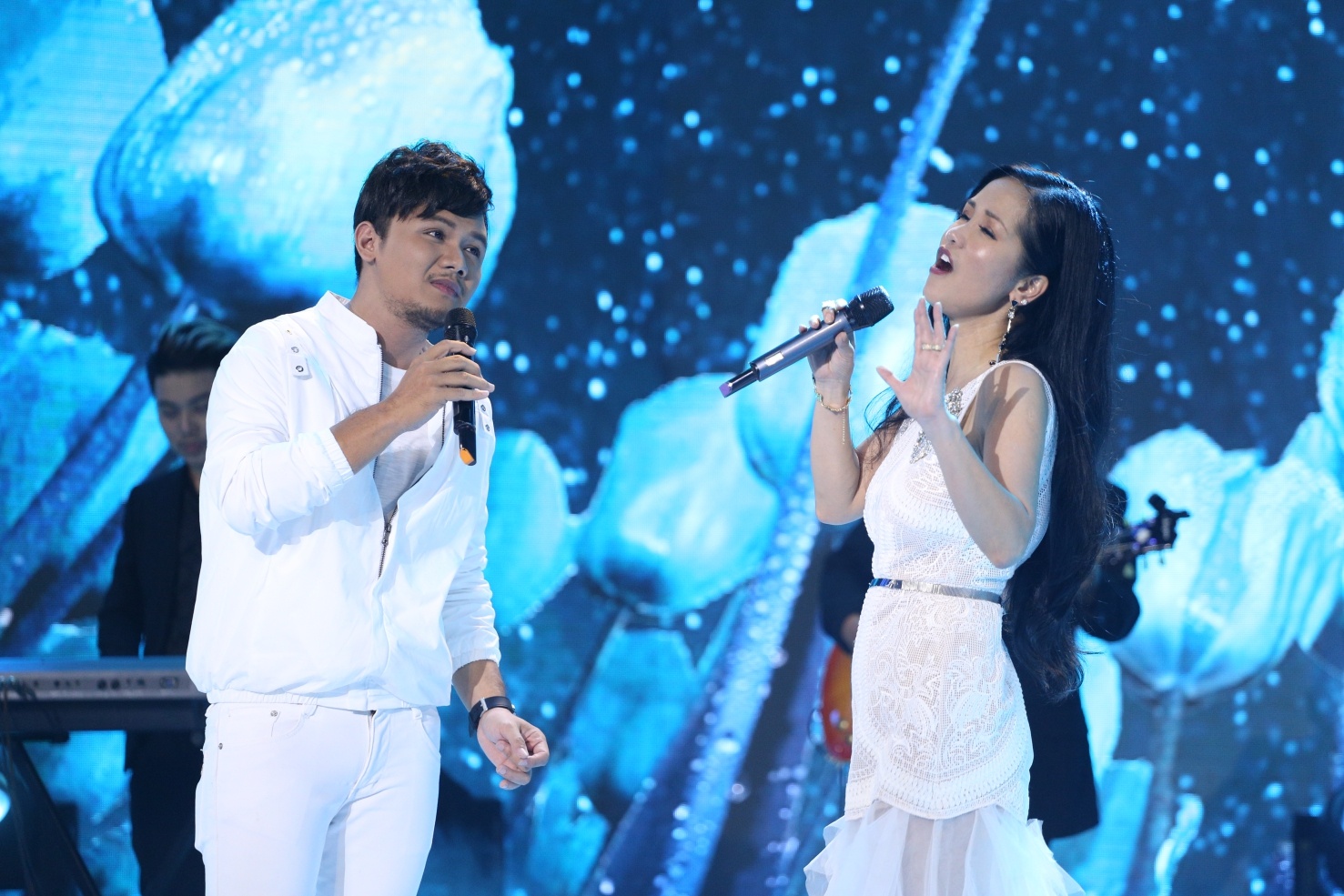 Lam Vinh Hai bi loai khoi Troi sinh mot cap anh 2