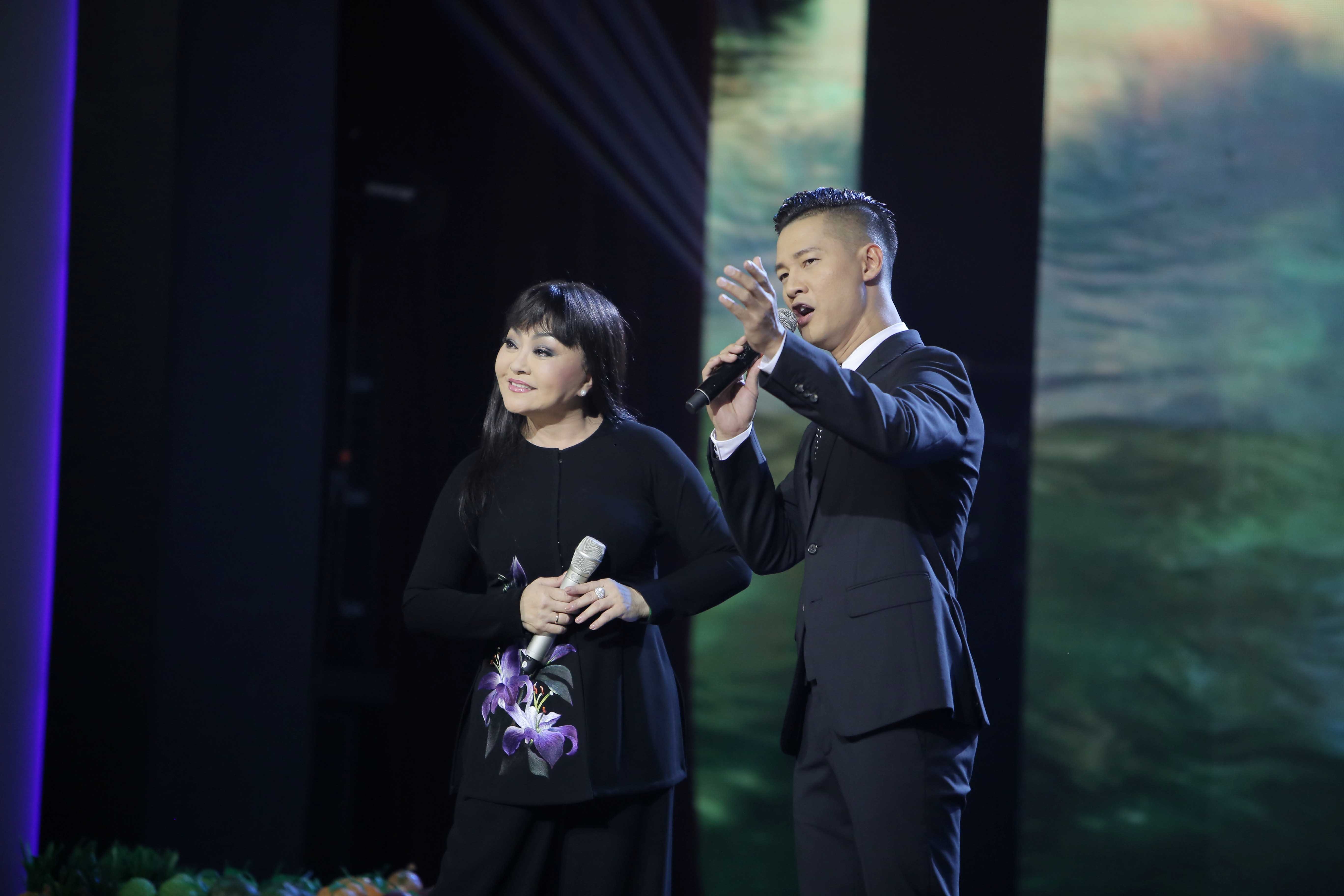 Huong Lan va live show 50 nam ca hat anh 7
