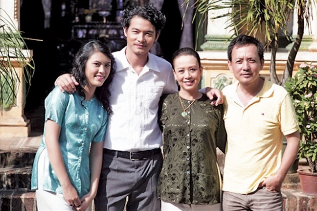 Dien vien Minh Phuong dot quy o Canada anh 2