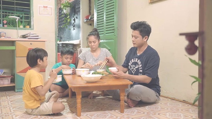 Tinh huong tranh cai trong Gao nep gao te anh 1