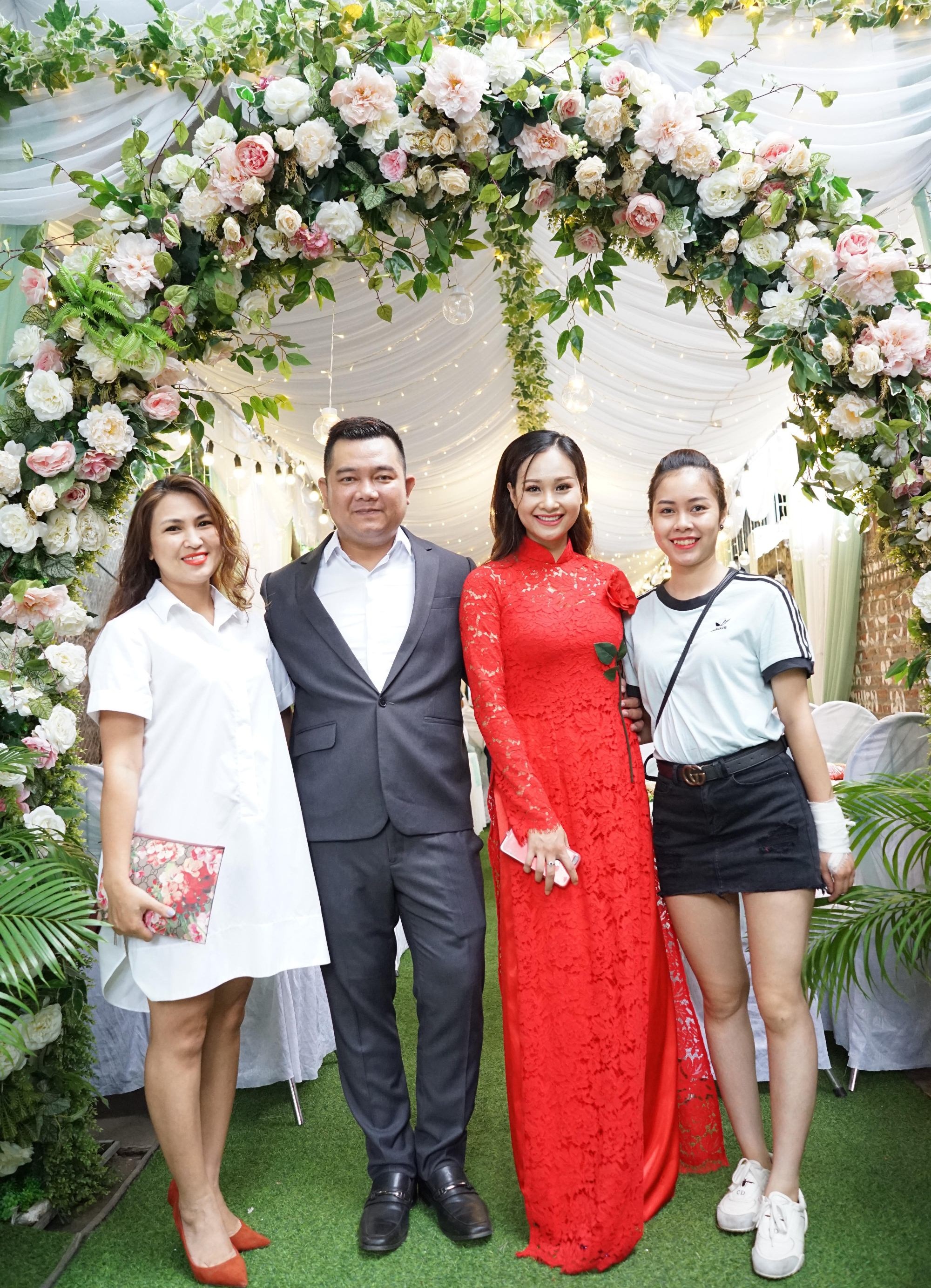 Hà Thúy Anh kết hôn sau 3 năm yêu ảnh 1 Ha Thuy Anh ket hon sau 3 nam yeu anh 1