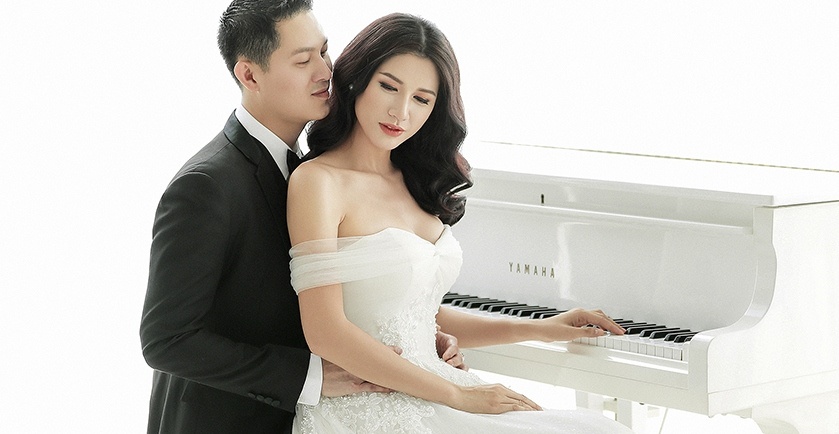 Trang Tran khoe anh cuoi lang man ben ong xa Viet kieu hinh anh