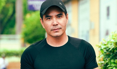 Dien vien Trung Dung: 'O tuoi 45, yeu duong chi la vui choi qua duong' hinh anh