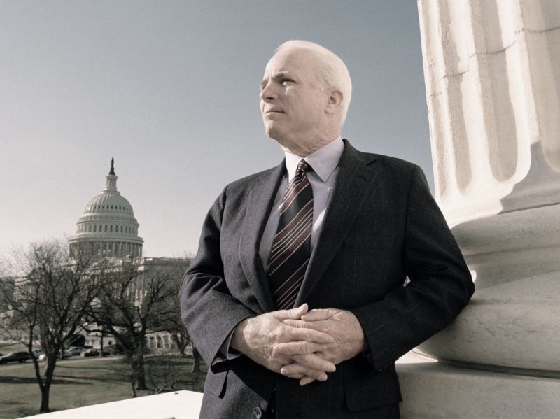 ‘Chuong nguyen hon ai’ cua Hemingway giup dinh hinh John McCain hinh anh