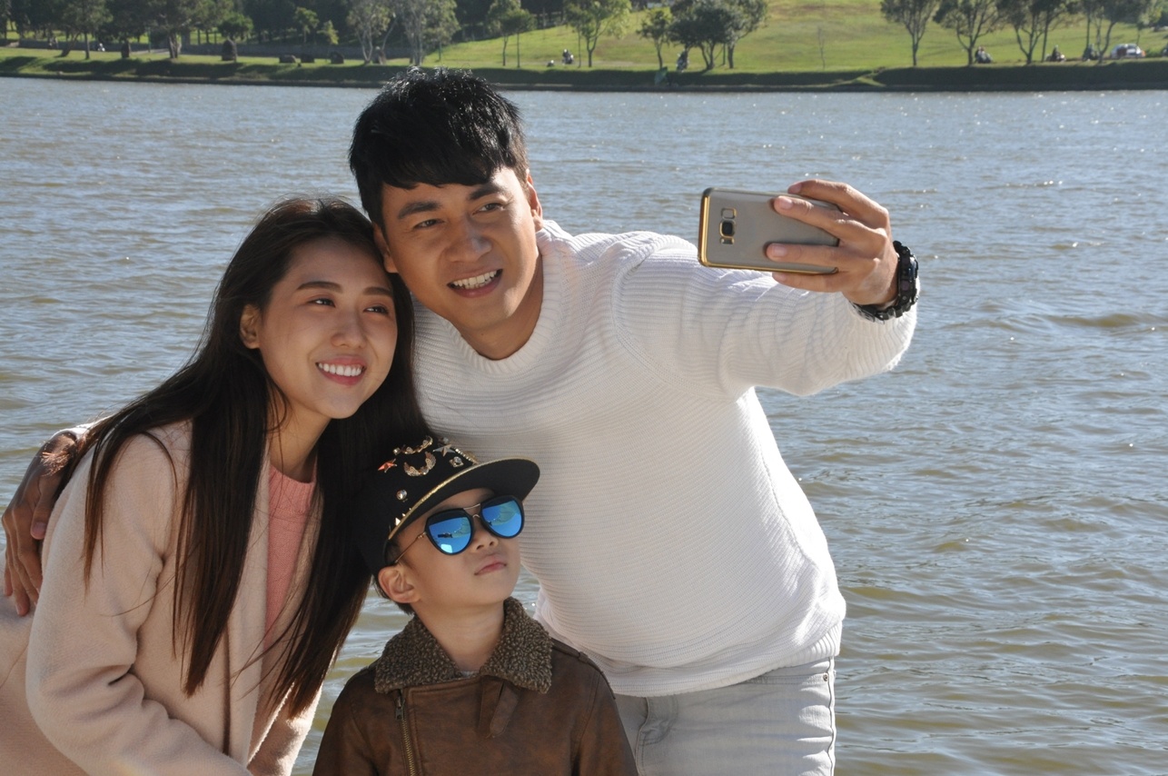 Ngoc Thuan tu bo nghe dien vien anh 3