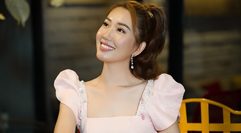 Thuy Ngan: 'Bay gio, toi can gi dung tinh cam voi Trung Dung de PR' hinh anh