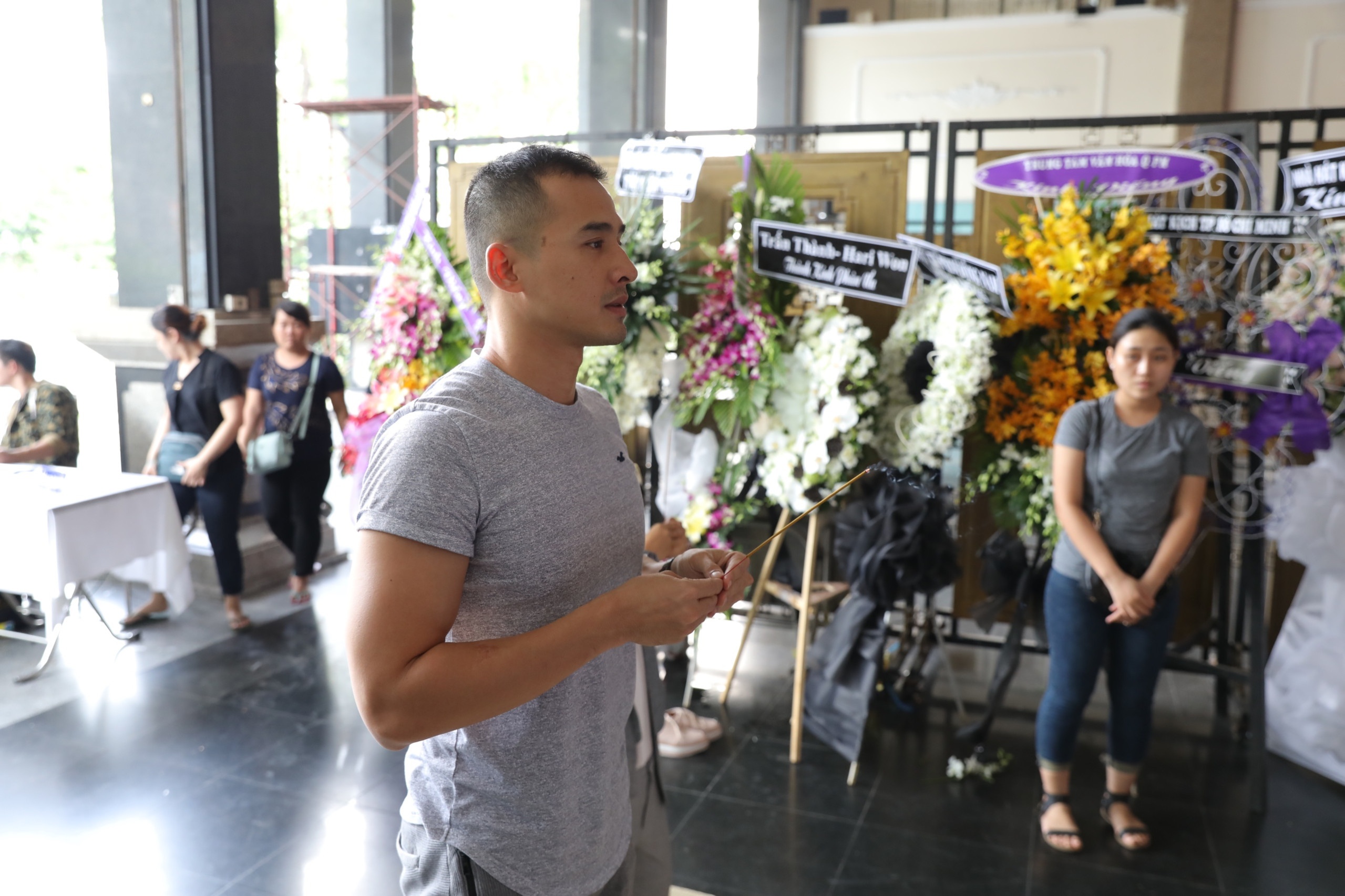 Chi Bao,  Anh Duc den vieng Thanh Hoang anh 13