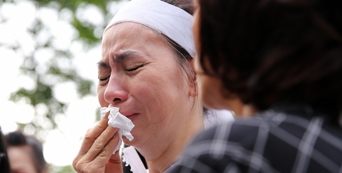 Giay phut tien dua xuc dong trong le tang nghe si Thanh Hoang hinh anh