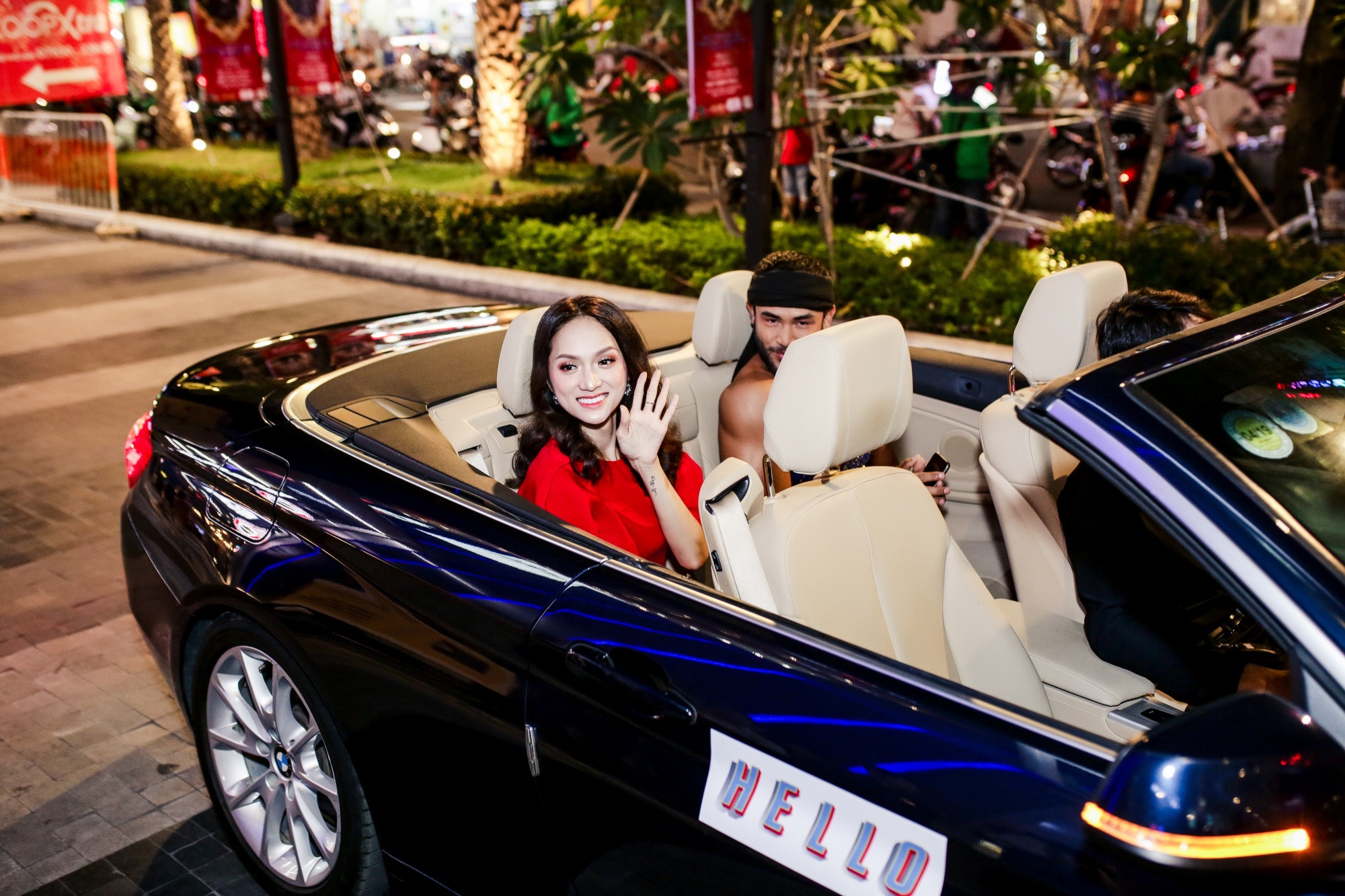 Dam Vinh Hung khang dinh khong thua ca si tre anh 5