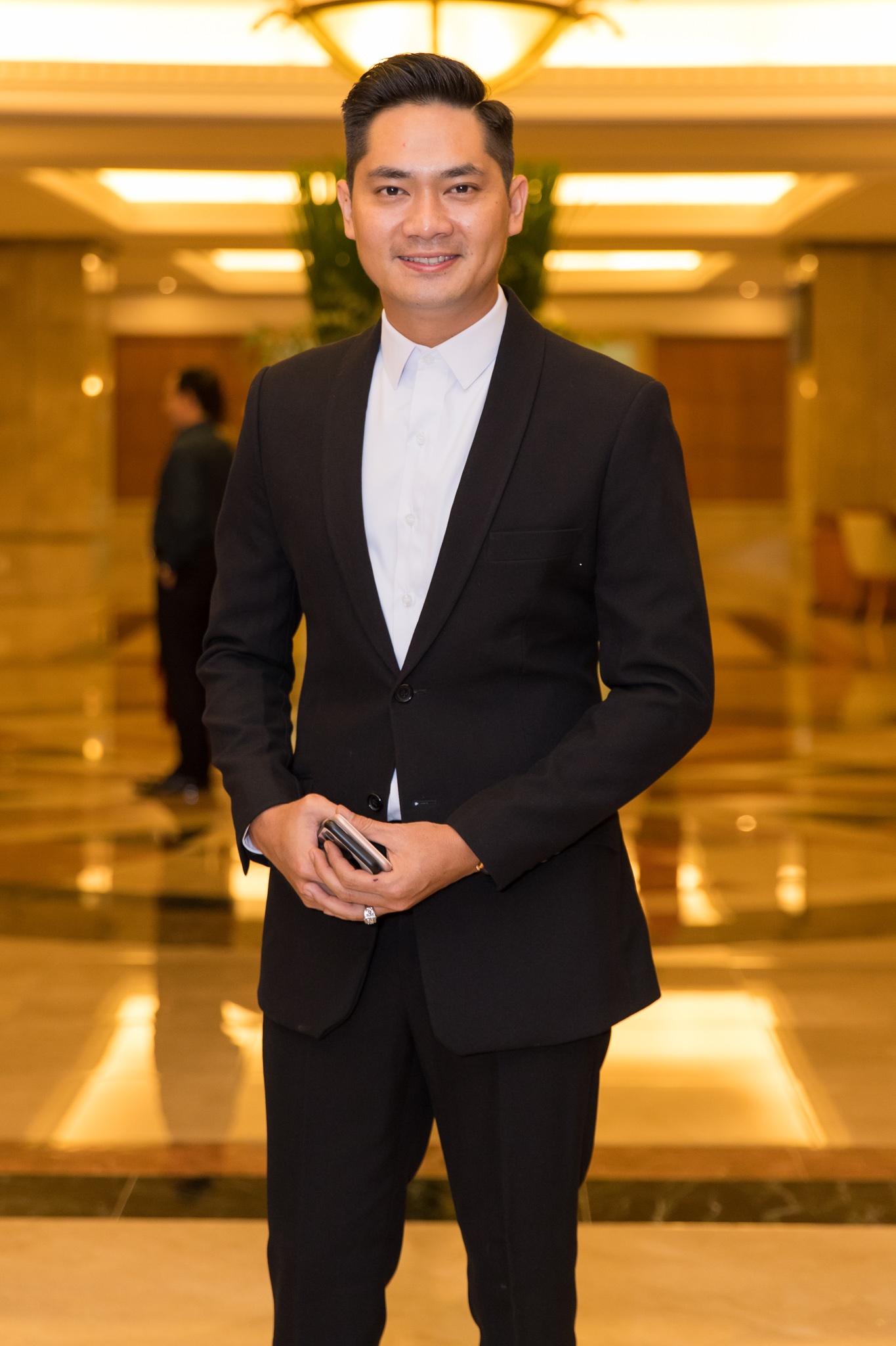 Dam cuoi con gai Hong Van o Sai Gon anh 7