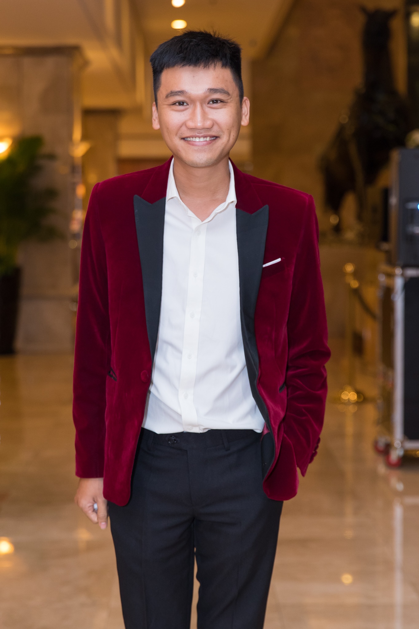 Dam cuoi con gai Hong Van o Sai Gon anh 8