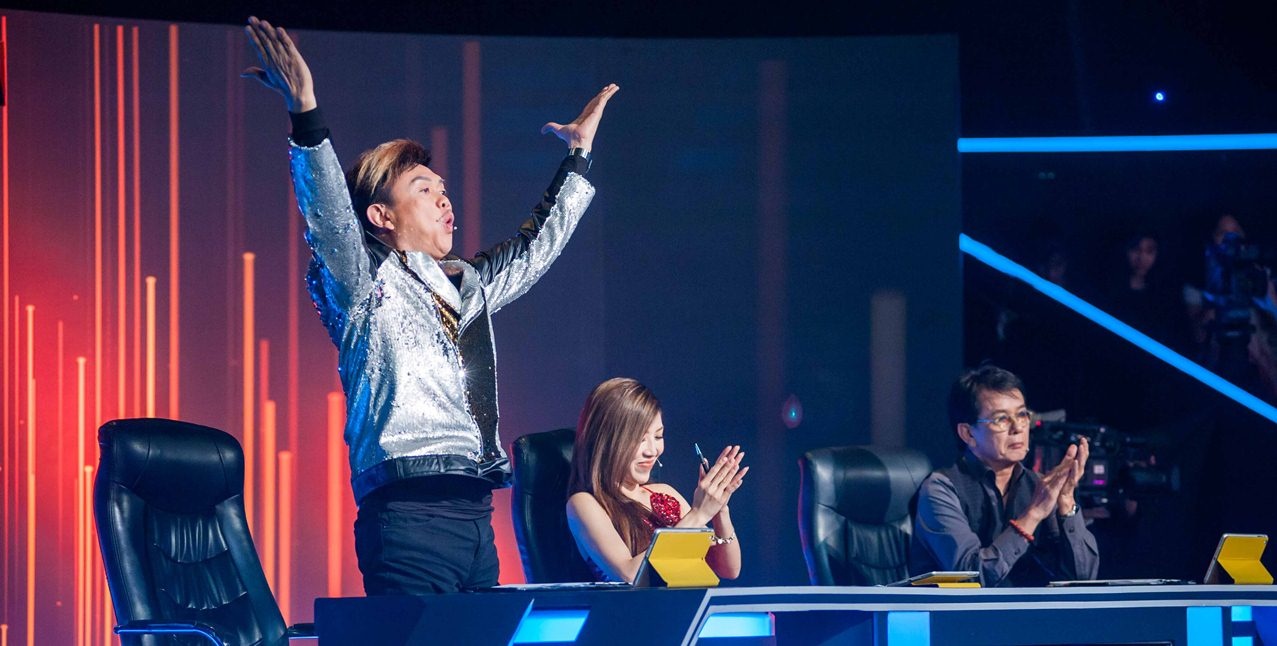 Chi Tai phan khich vi thi sinh xinh dep anh 2