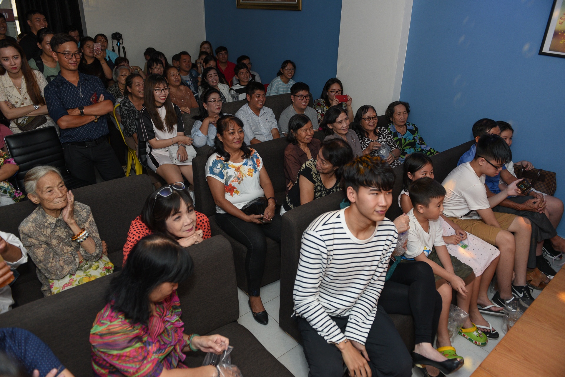 Dien vien Cong mat troi hop mat sau 8 nam anh 10