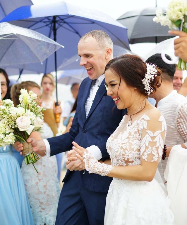 Dam cuoi Ly thanh Thao va chong tay anh 4