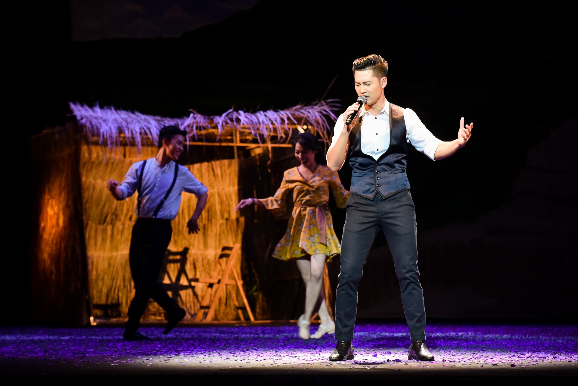 Phạm Anh Khoa diễn trở lại sau scandal ảnh 6 Pham Anh Khoa dien tro lai sau scandal anh 6