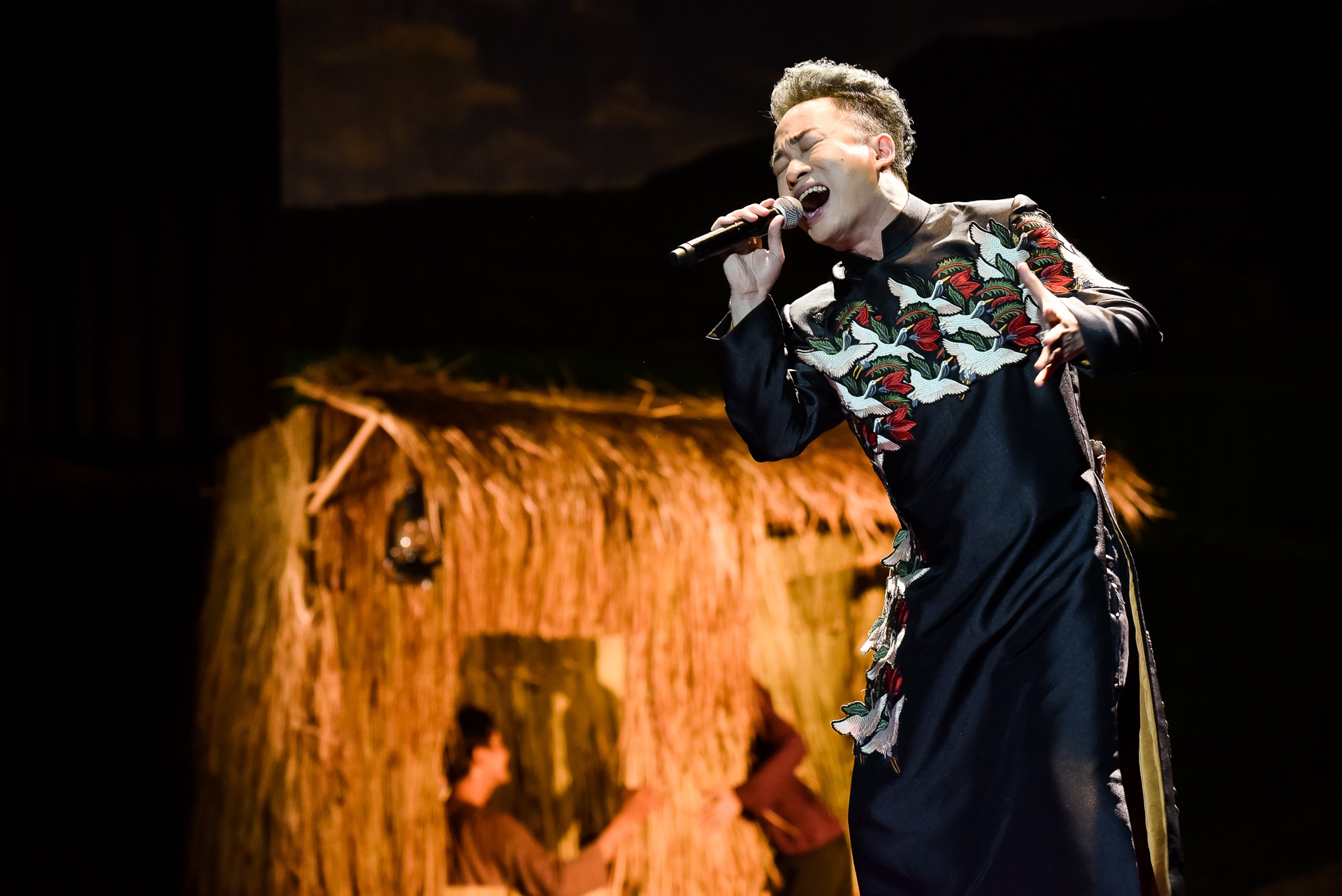 Phạm Anh Khoa diễn trở lại sau scandal ảnh 5 Pham Anh Khoa dien tro lai sau scandal anh 5