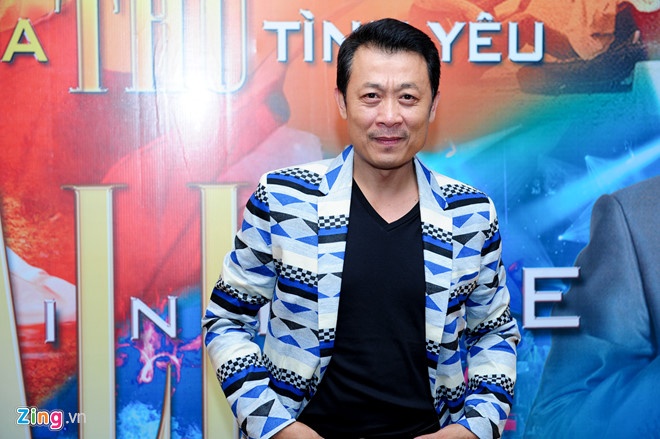 Vân Sơn bị nhân viên đòi lương ảnh 1 Van Son bi nhan vien doi luong anh 1