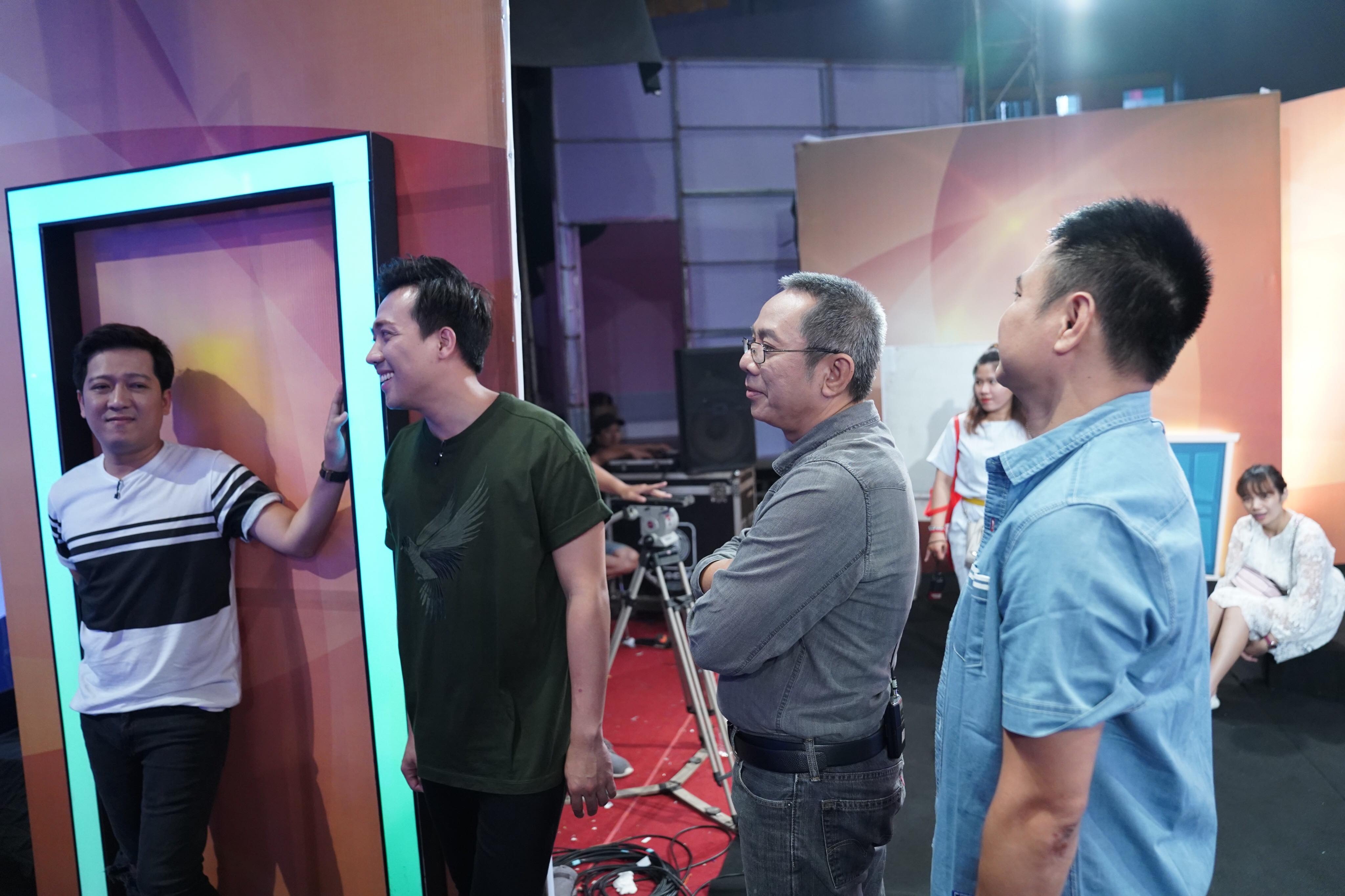 Truong Giang dung quay co vu Olympic Viet Nam anh 1