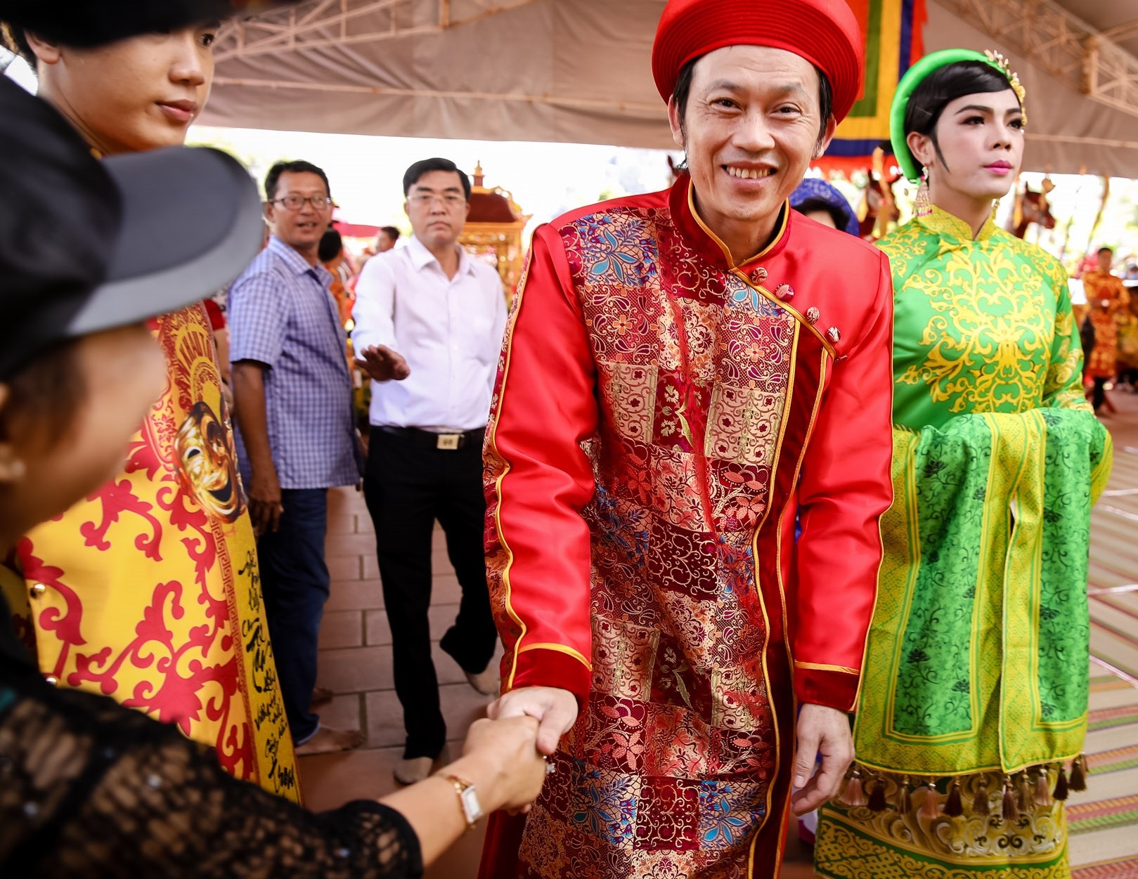 sao Việt dự lễ giỗ Tổ ảnh 6 sao Viet du le gio To anh 6