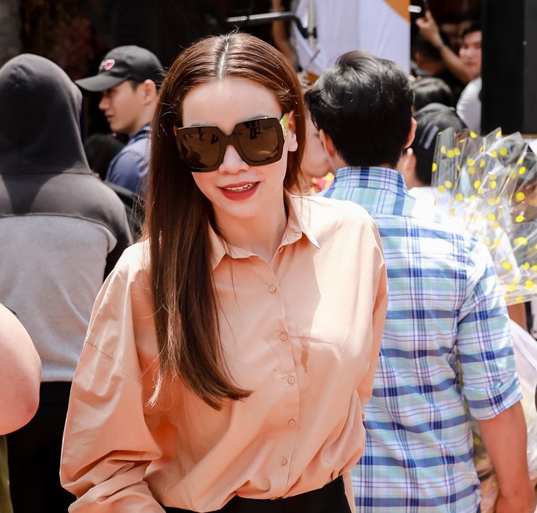 sao Việt dự lễ giỗ Tổ ảnh 7 sao Viet du le gio To anh 7