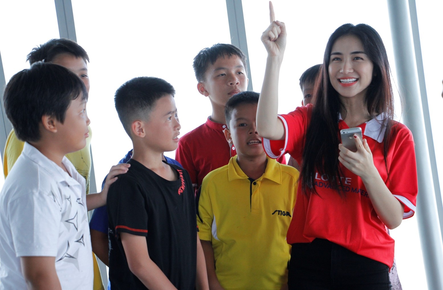 Hoa Minzy che Hieu Hien lun va map anh 2