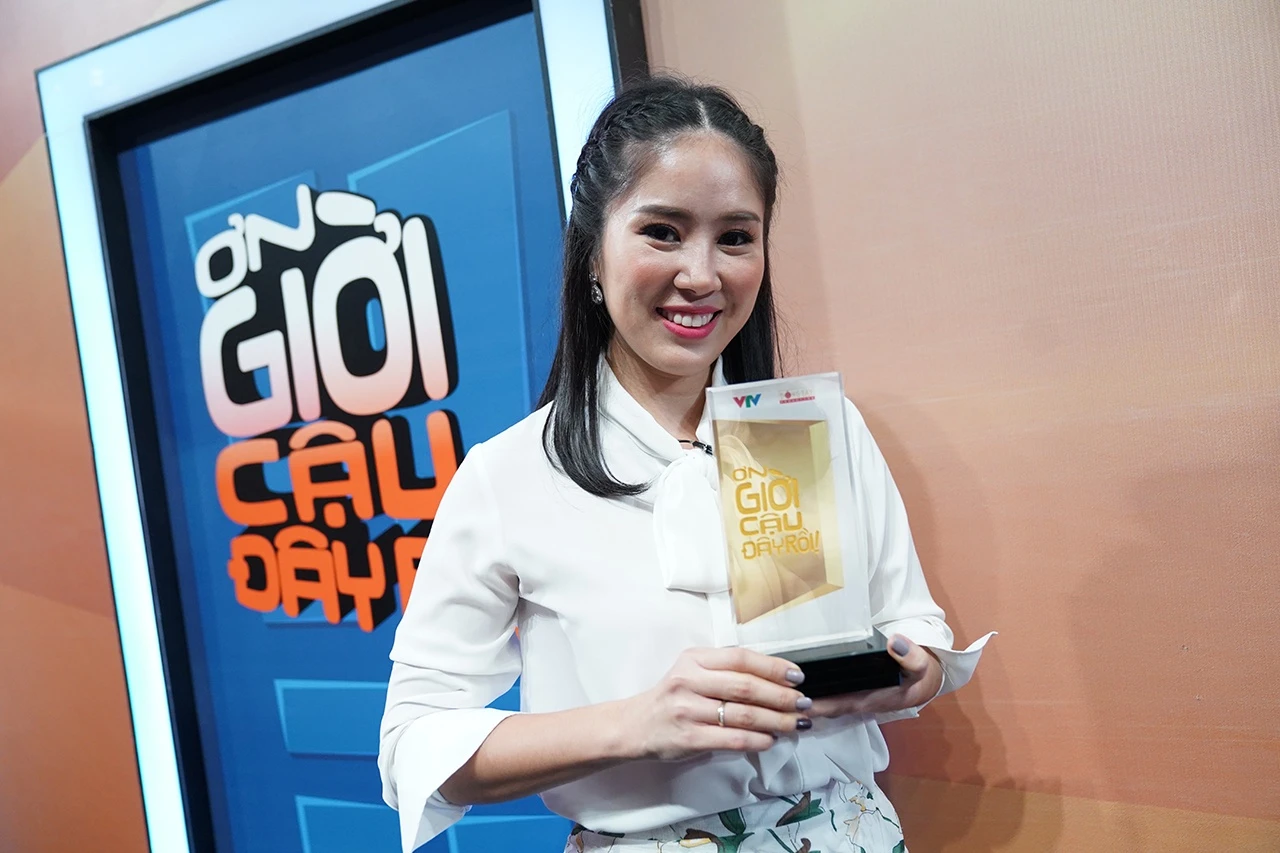 Le Phuong lua tien,  mang Truong Giang ngu anh 2