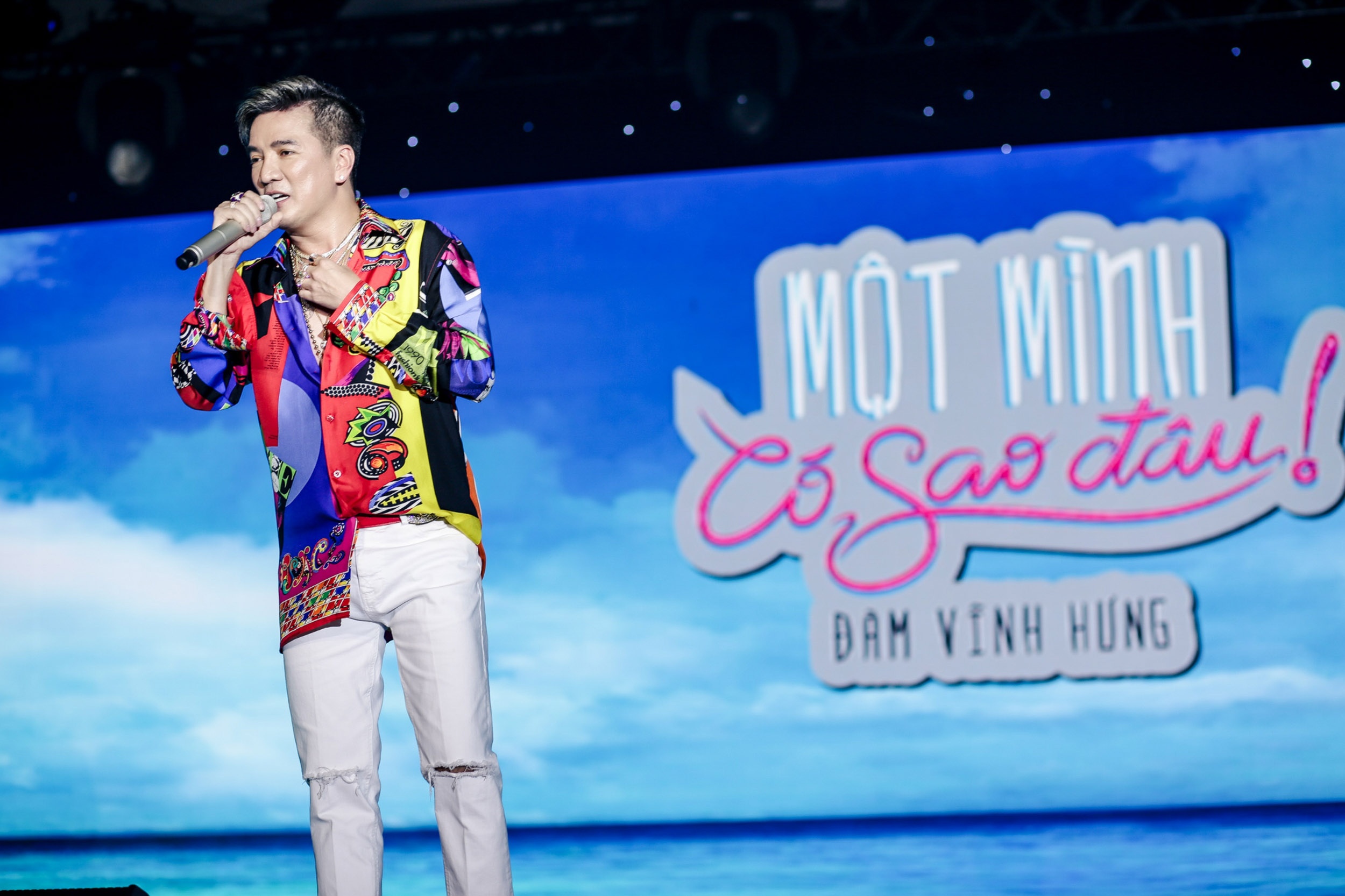 Dam Vinh Hung ra mat album trong ngay sinh nhat anh 1