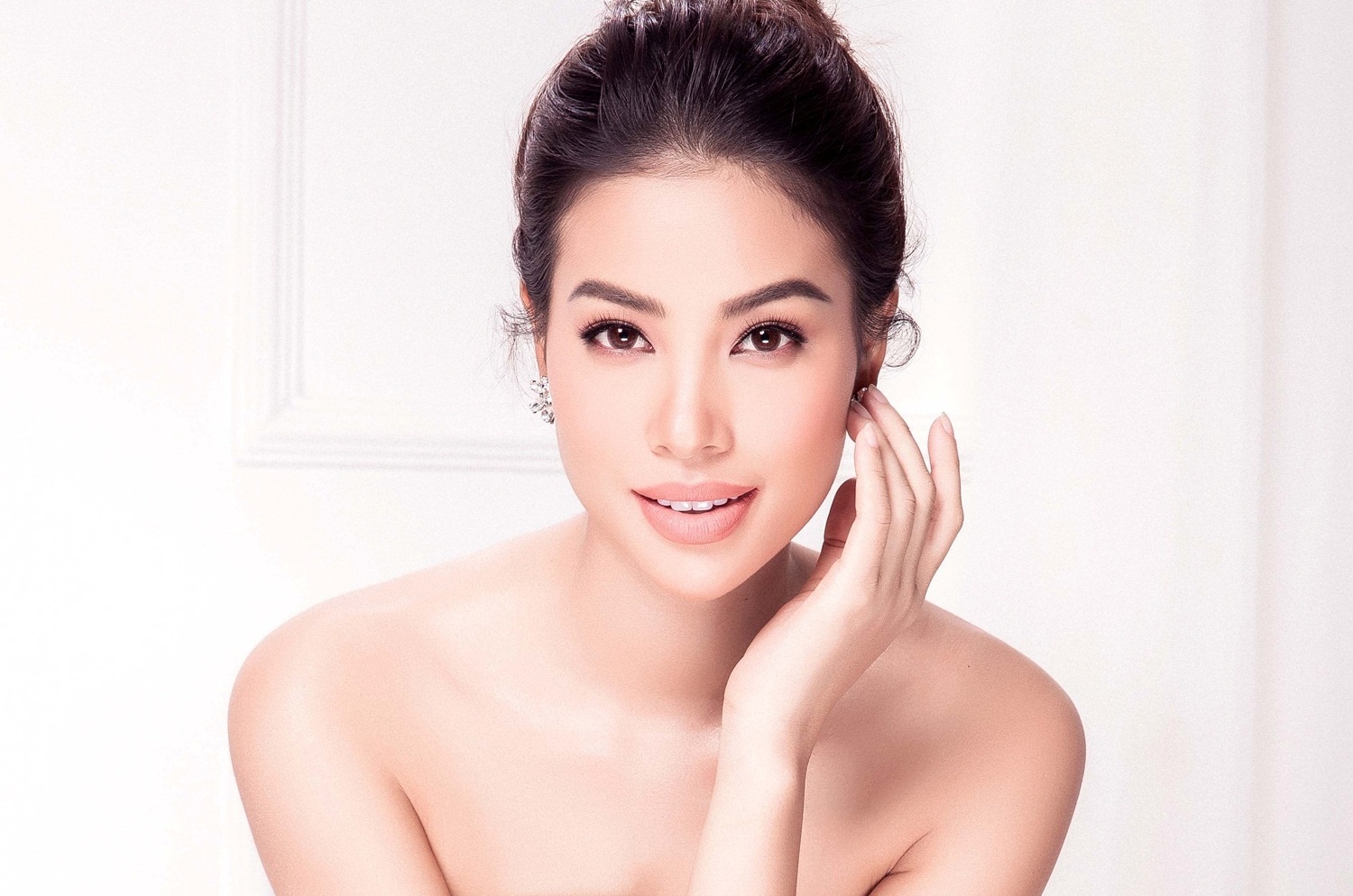 Pham Huong sang My sinh con anh 2