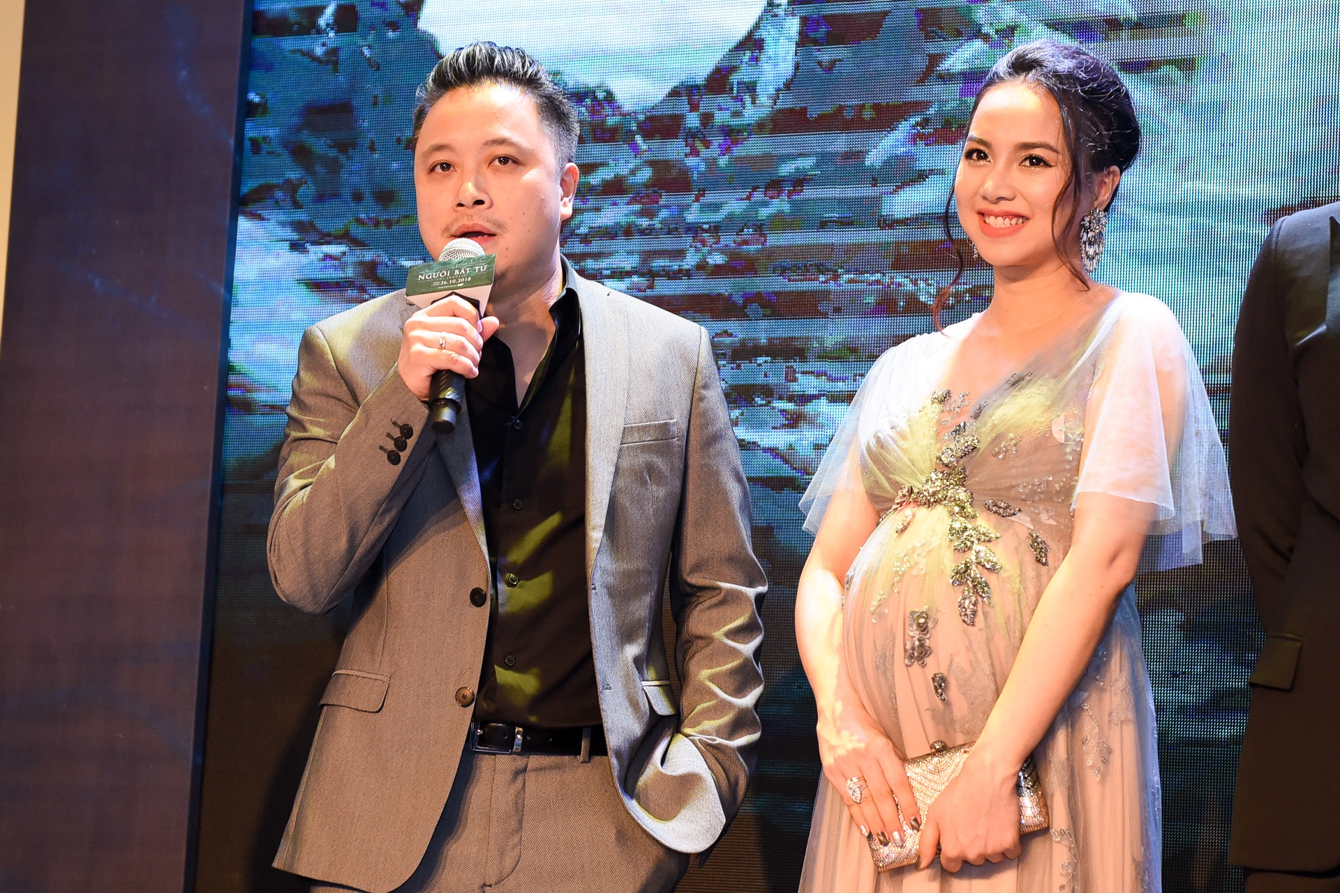 Dinh Ngoc Diep mang thai o thang thu 9 anh 2