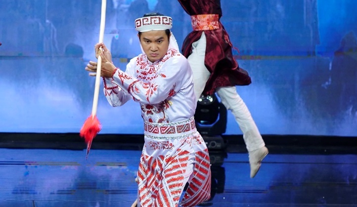 Kim Tu Long doi hon tinh cu cua Minh Luan anh 2