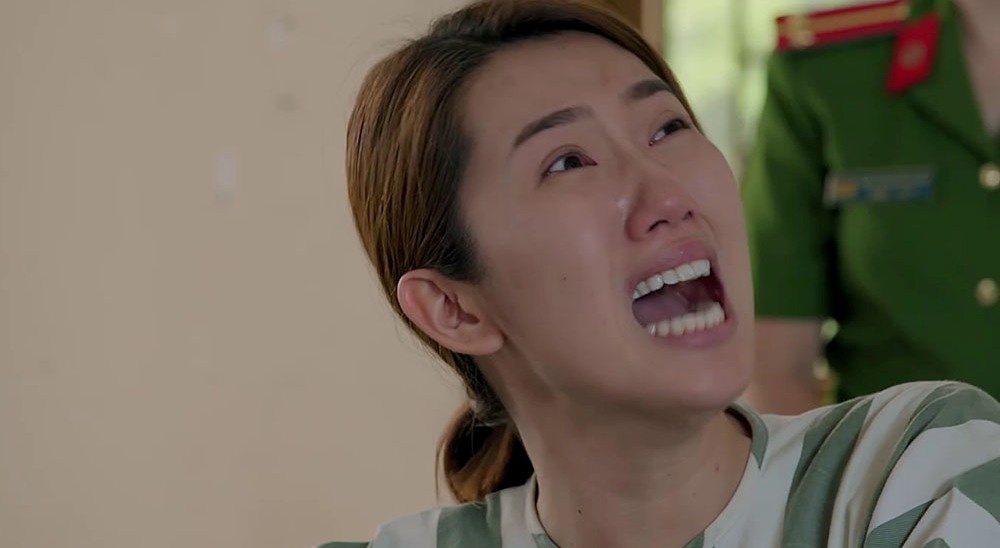 'Gao nep gao te': Han khoc loc, doi me ban nha gap de cuu minh hinh anh