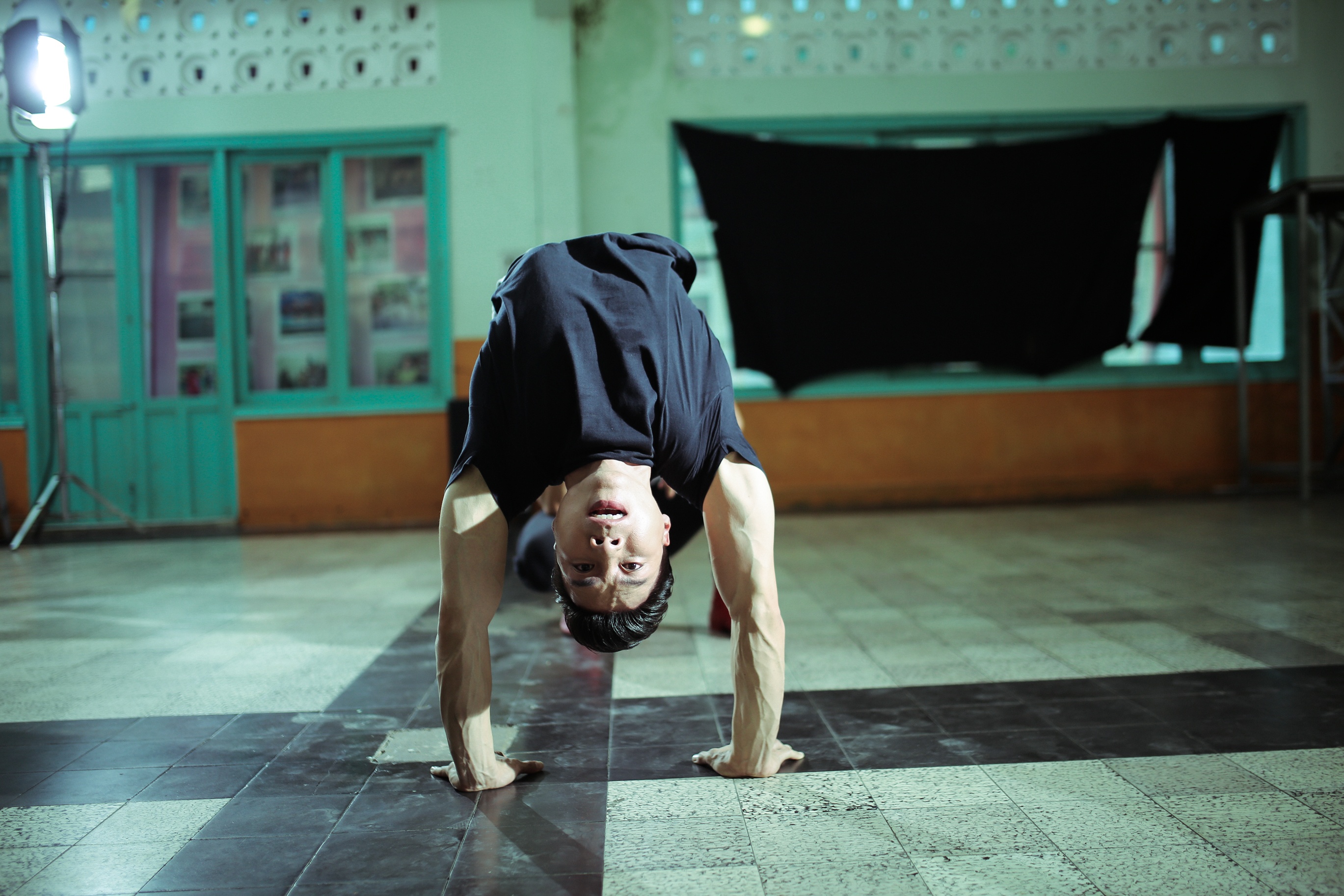 Quoc Co Quoc Nghiep sang Italia pha ky luc Guinness anh 2