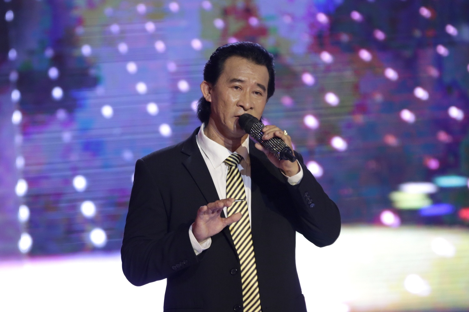 Con trai Che Linh bi loai khoi Solo cung Bolero anh 1