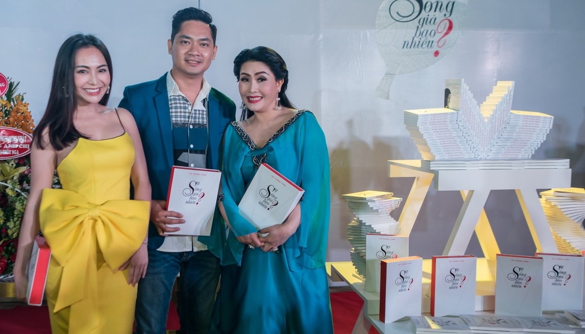 Dao dien Vu Thanh Vinh ra sach anh 3