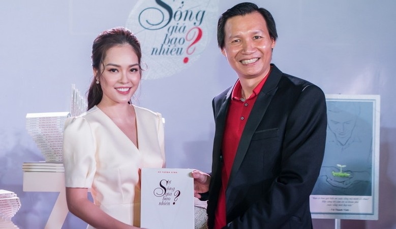 Dao dien Vu Thanh Vinh ra sach sau con thap tu nhat sinh hinh anh