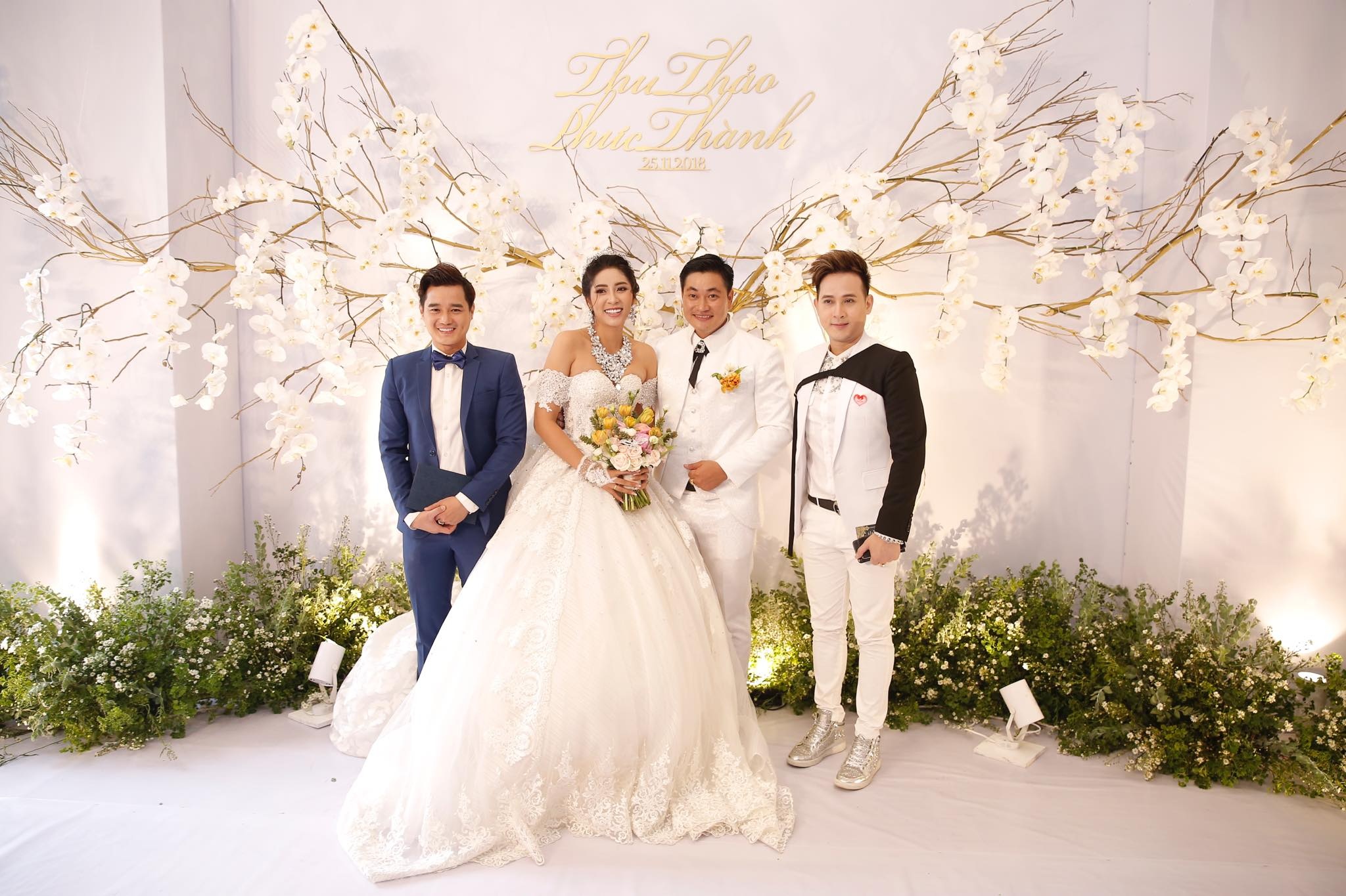 dam cuoi hoa hau dai duong Dang Thu Thao anh 5