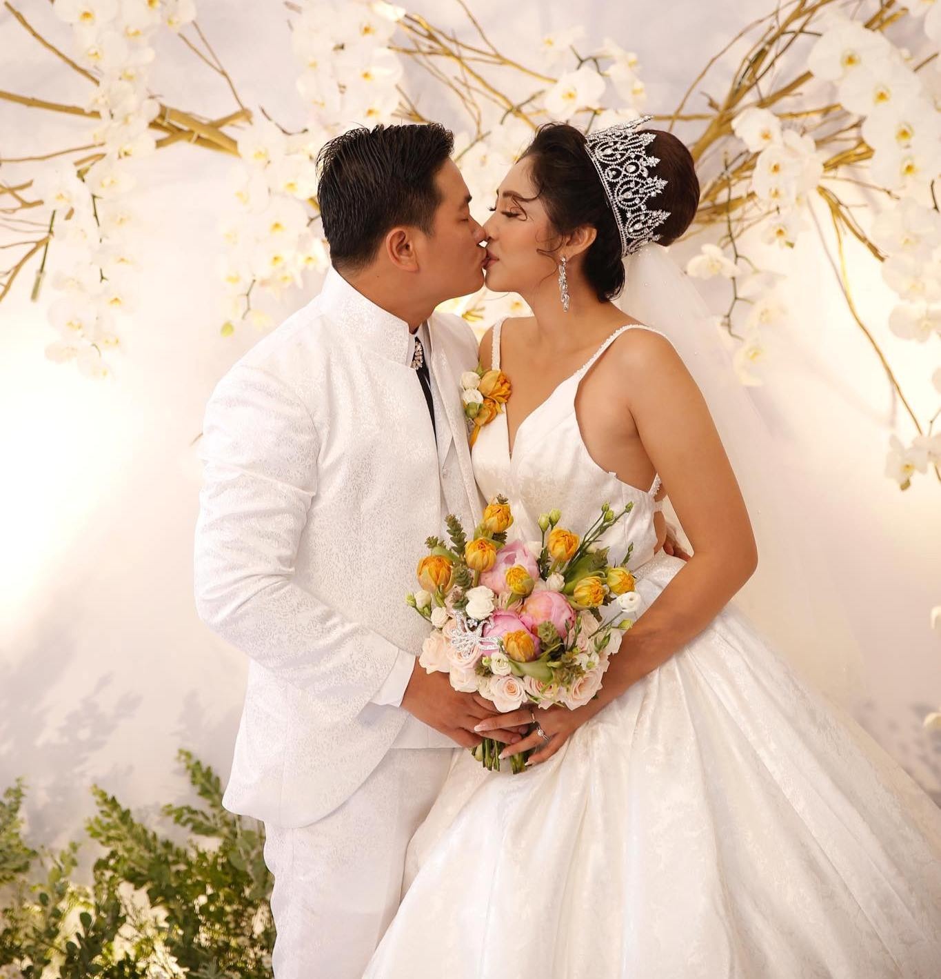 dam cuoi hoa hau dai duong Dang Thu Thao anh 2