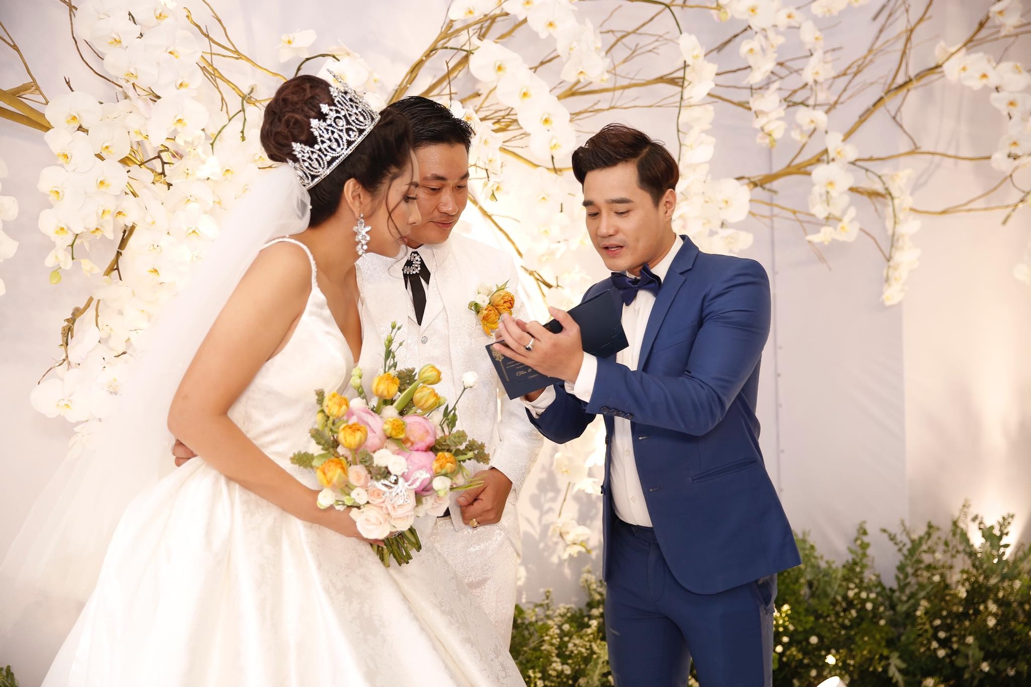 dam cuoi hoa hau dai duong Dang Thu Thao anh 4