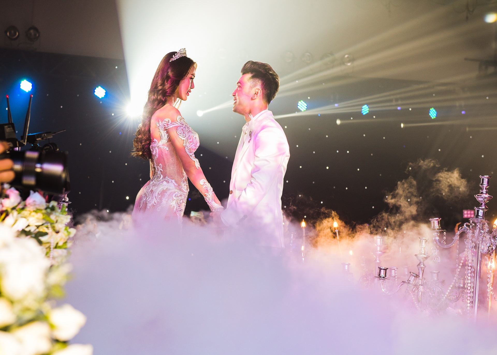 Dam cuoi Ung Hoang Phuc va Kim Cuong anh 10