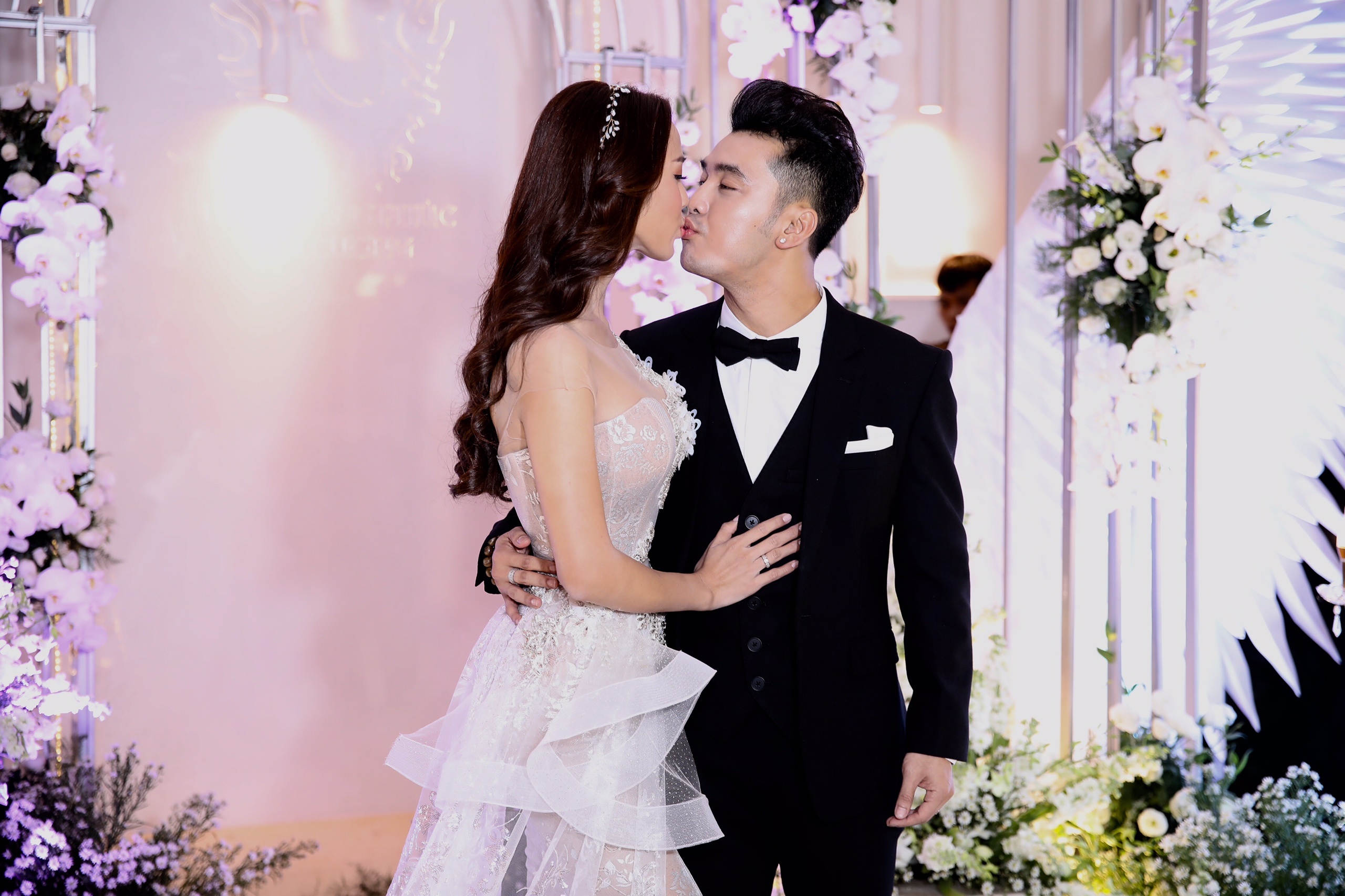 Dam cuoi Ung Hoang Phuc va Kim Cuong anh 8