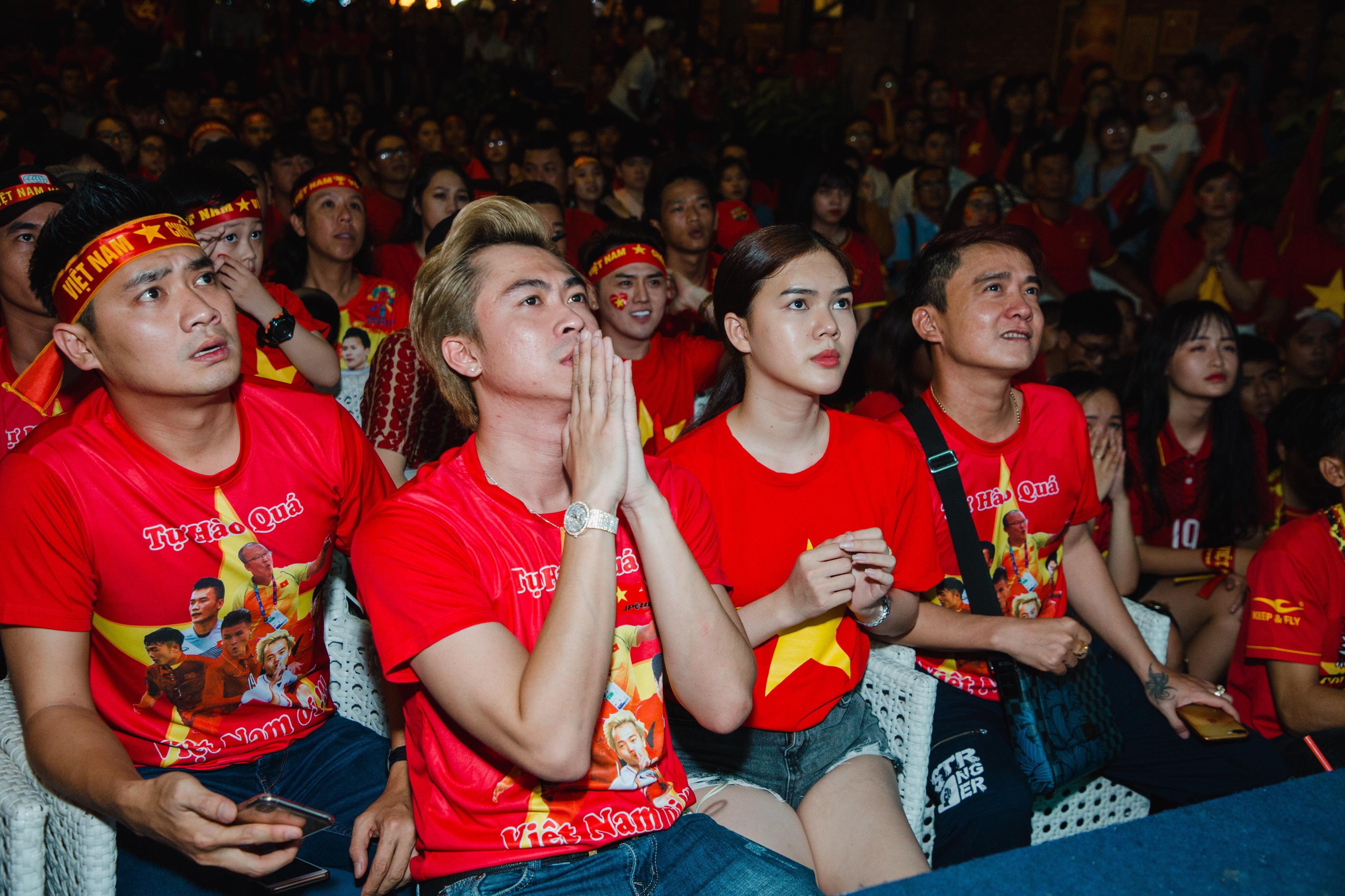 Sao Viet co vu doi tuyen Viet Nam anh 7