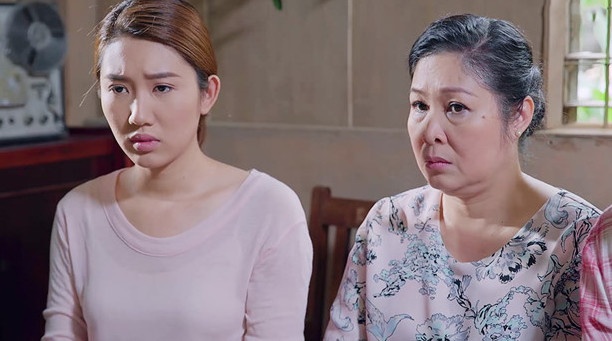 Phim 'Gao nep gao te': Dai le the, gay nham chan va vo ly hinh anh