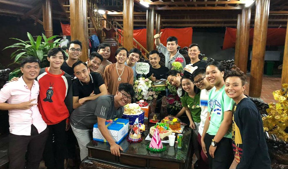 Tran Thanh du sinh nhat Hoai Linh anh 6