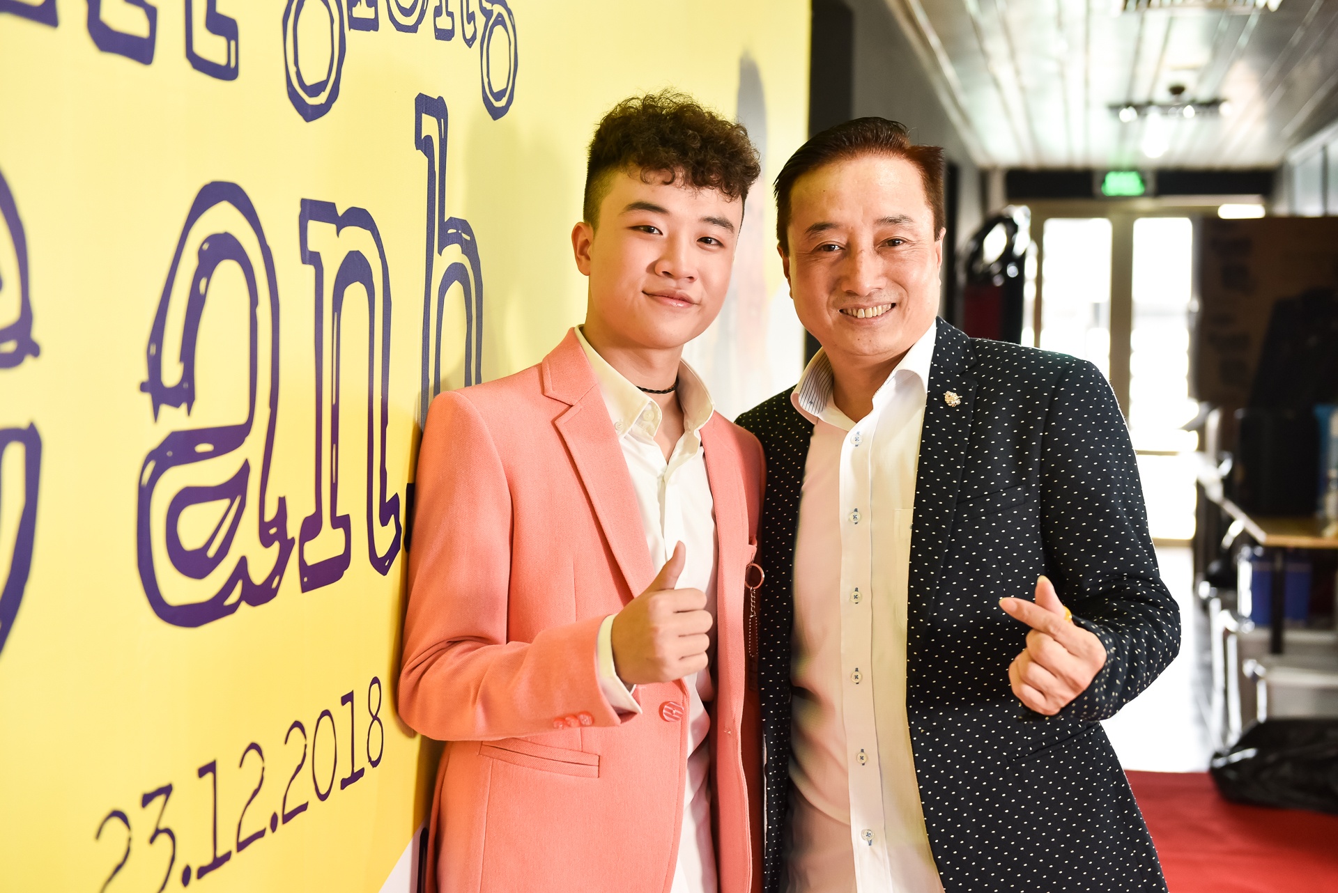 Hoàng Anh tóc xù bị khủng hoảng khi vỡ giọng ảnh 3 Hoang Anh toc xu bi khung hoang khi vo giong anh 3