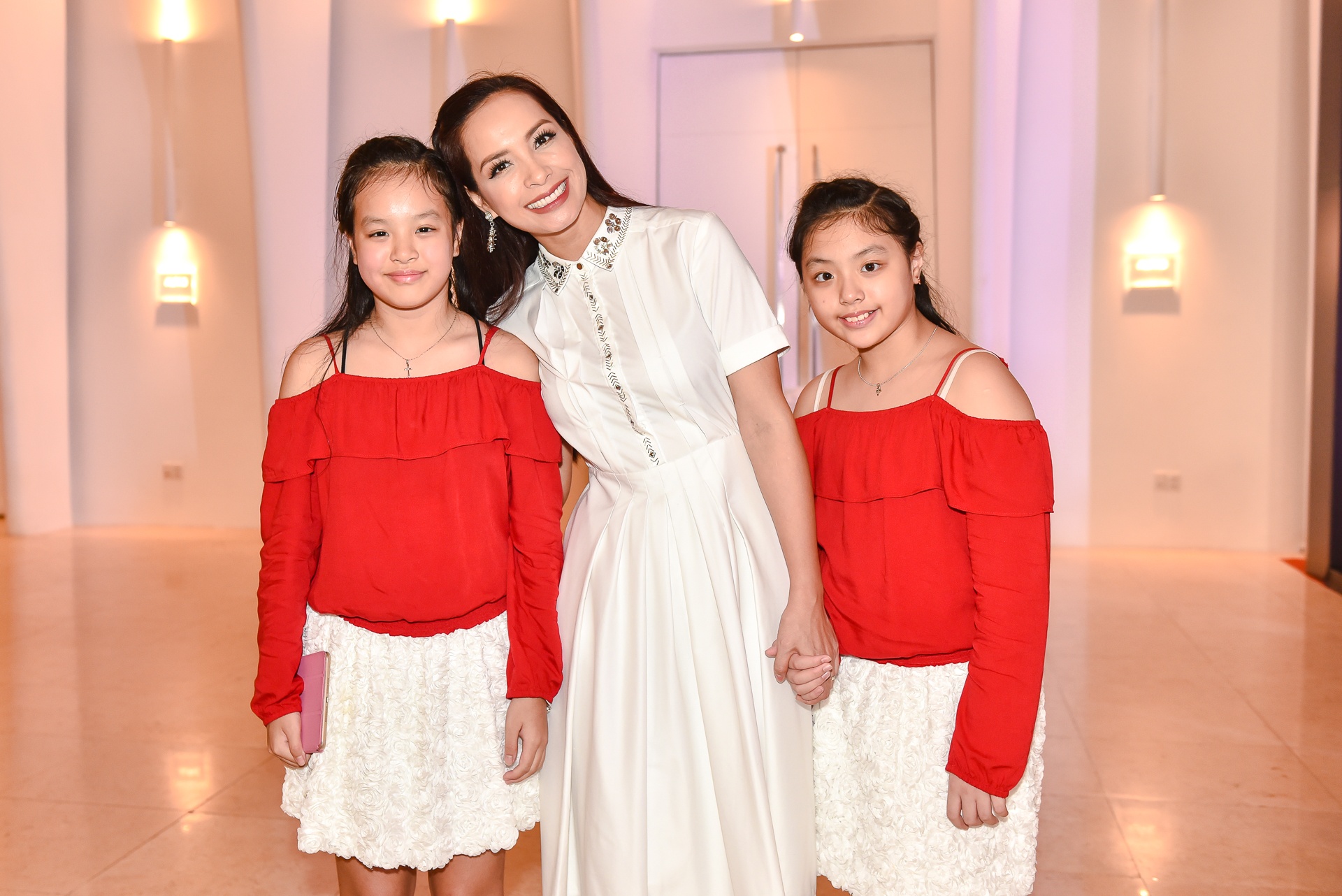 Phương Khánh gợi cảm,  Tiếu Vy nền nã trên thảm đỏ ảnh 8 Phuong Khanh goi cam,  Tieu Vy nen na tren tham do anh 8