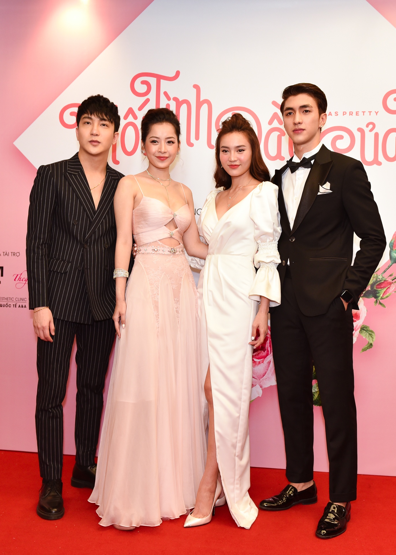 Chi Pu dien dam goi cam du ra mat phim anh 4