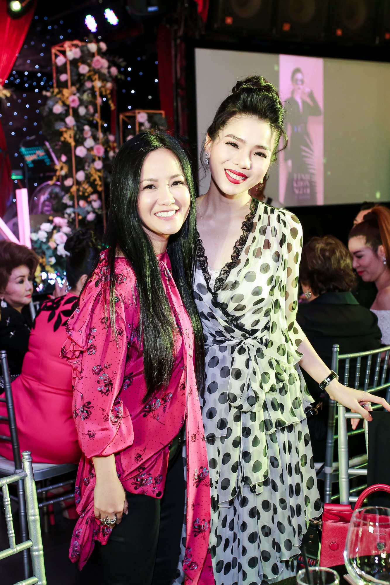 Le Quyen bi mia mai khi hat Bolero anh 5