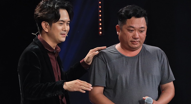 Dan dien vien 'Dat phuong Nam' hoi ngo, be An ke chuyen danh thang Co hinh anh